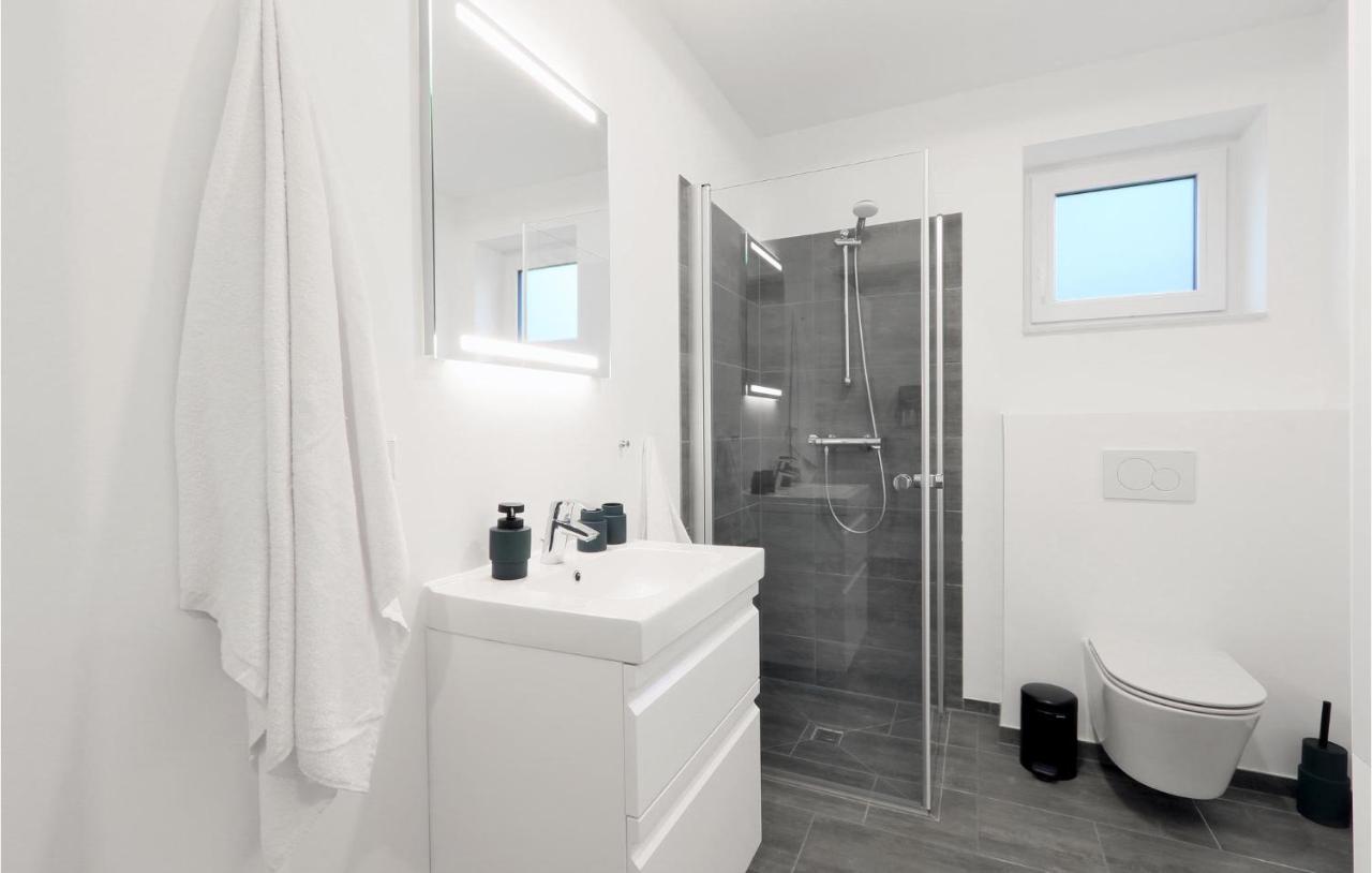 Awesome Apartment In Lembruch-Duemmer See Esterno foto